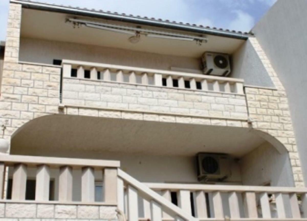 Apartment Irena Bol Exterior photo